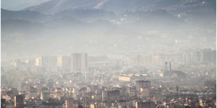 A është i dëmshëm pluhuri që pushtoi vendin? Ambientalisti i njohur: Duhet të ishte parashikuar