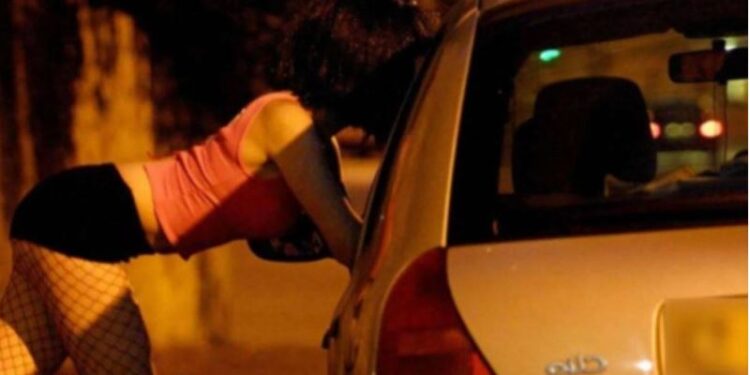 Deklarata e fortë e gazetares: Vajzat shqiptare nga qytetet e vogla porositen online si prostituta