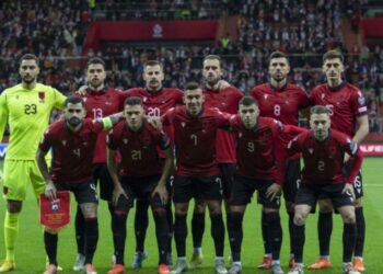 Miqësoret e marsit, Sylvinho publikon listën e lojtarëve