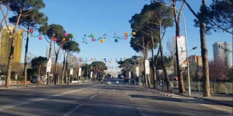Festimet për Ditën e Verës në Tiranë/ Bllokohen rrugët, ja si do të devijohet qarkullimi i mjeteve