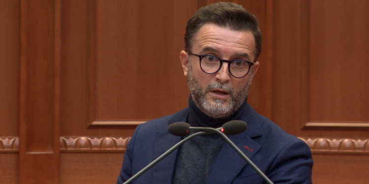 Ngrihet komisioni parlamentar i censurës, ja kush janë personazhet që do iu mbyllin gojën mediave