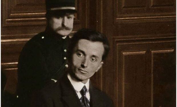 “Një qeros i keq ”, publikohet dokumenti i rrallë, në 1924 nxënësi përshkruan vrasësin e Avni Rustemit