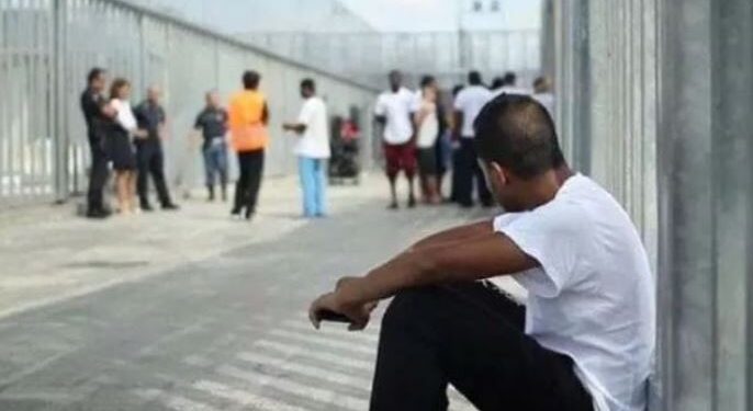 Marrëveshja për emigrantët/ Qeveria italiane: Dy qendrat në Shqipëri me kosto 1 mld euro