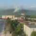 Zjarr në vendgrumbullimin e mbetjeve, tymi mbulon Kukësin