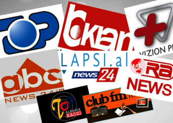 Freedom House: Mediat që kritikojnë qeverinë në Shqipëri përballen me gjoba të larta!