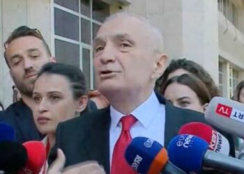 A do ta përjashtojë Kryemadhin nga partia? Meta: Askush s’e ka marrë peng