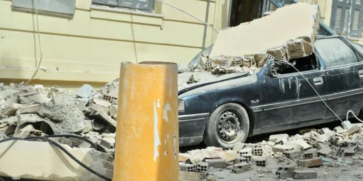 Shembet ndërtesa në Greqi, një i vdekur dhe disa të plagosur