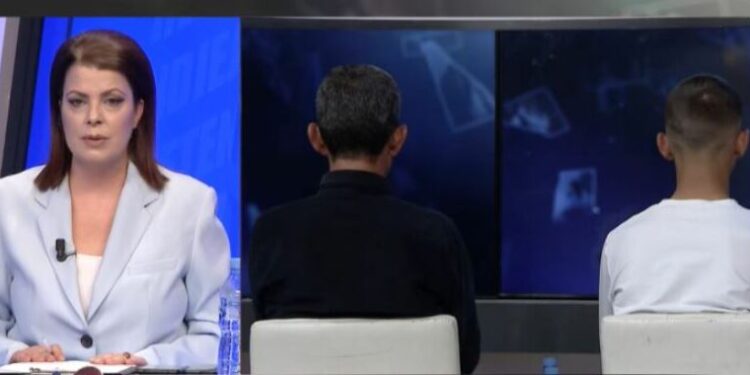 Shokon 18-vjeçari: Kapa mat nënën me djalin e tezes, babai ja fali kur kreu marrëdhënie me vëllain