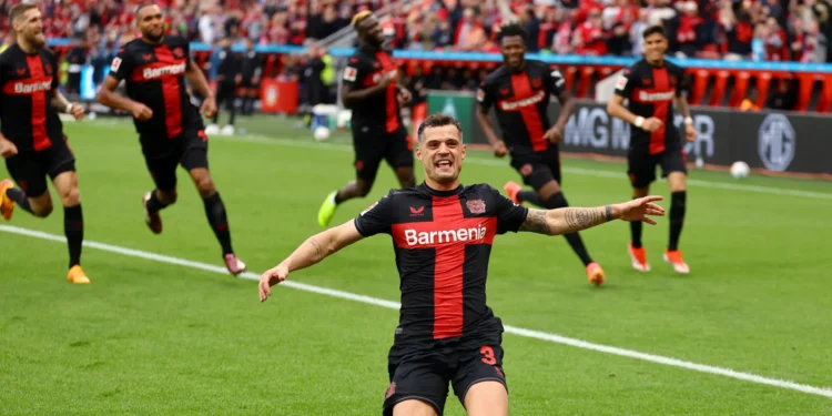 Bayer Leverkusen fiton pas 120 vitesh titullin e parë në Bundesligë/ Granit Xhaka me shokë festë të çmendur