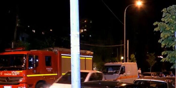 Degradon sherri brenda repartit të zjarrfikëses në Kavajë, një prej tyre qëllon me thikë dy kolegët e tij