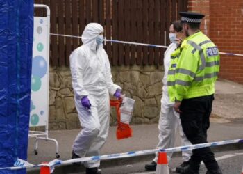 ‘Më ndihmoni, po humbas gjak’, shqiptarja në Angli masakrohet me thikë jashtë shkollës së fëmijëve