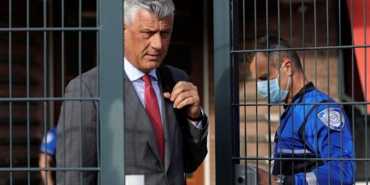 Gjykata Speciale lë në paraburgim ish-presidentin e Kosovës, Hashim Thaçi
