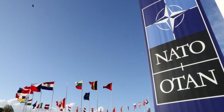 NATO bën paralajmërimin e frikshëm: Interneti dhe kabllot e energjisë janë “thembra e Akilit” e Perëndimit