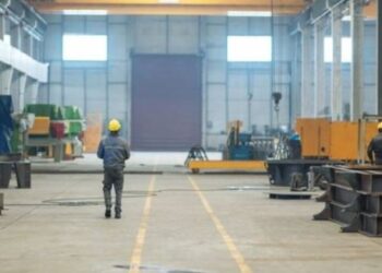 Emigrimi në masë i të rinjve, Shqipëria pritet të marrë 40 mijë punonjës të huaj