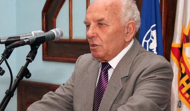 Futbolli shqiptar në zi/ Ndahet nga jeta ish-trajneri i Kombëtares