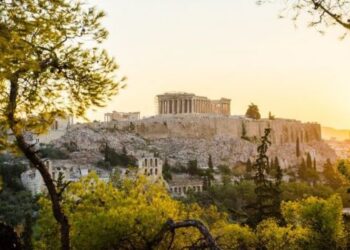 Greqia ‘përvëlohet’ nga vapa, mbyllet Akropoli dhe shkollat