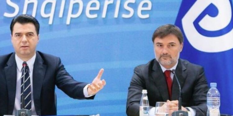 Vula i kaloi Berishës, Alibeaj zyrtarizon largimin nga grupi parlamentar i PD-së