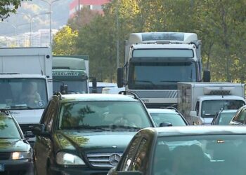 Nga sot ndalohet qarkullimi mjeteve të tonazhit të rëndë në zonat bregdetare!