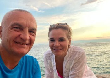 Meta kërkoi divorcin, reagon Kryemadhi: Do flas kur të mësoj arsyet e kërkesës