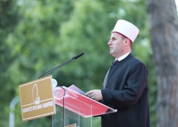 Kurban Bajrami, kreu i KMSH-së: Zoti u dhëntë paqe të gjithë besimtarëve!