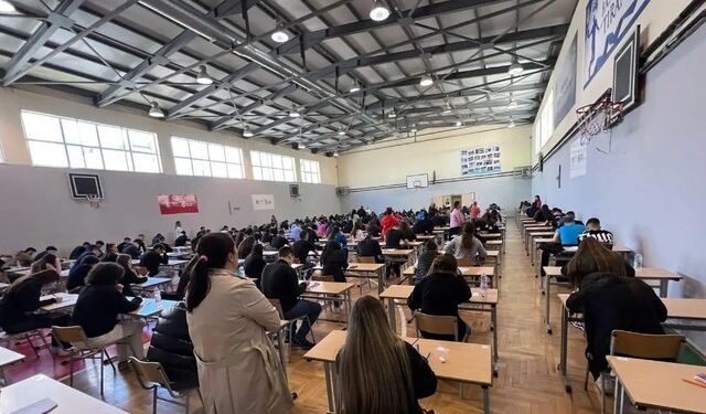 Sot provimi i dytë i maturës, Ministria e Arsimit: Kemi vënë kamera dhe bllokues valësh