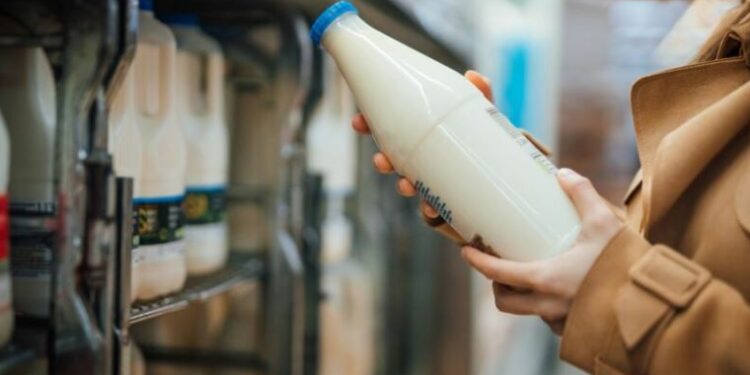 Shqipëria në vendin e 8 për çmimet më të larta të bulmetit në BE, qumështi shitet 20.7% më shtrenjtë