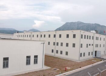 U ndje keq në burgun e Reçit, 45-vjeçari humb jetën: U arrestua 5 ditë më parë për…