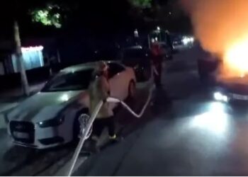 E rëndë në Vlorë, polici i dehur në makinë përplas një vajzë