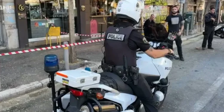 Sherr brenda familjes shqiptare në Athinë, vjehrri godet me armë dhëndrin