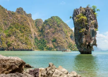 Tajlanda një nga 99 vendet ku Shqiptarët mund të udhëtojnë pa viza (lista)