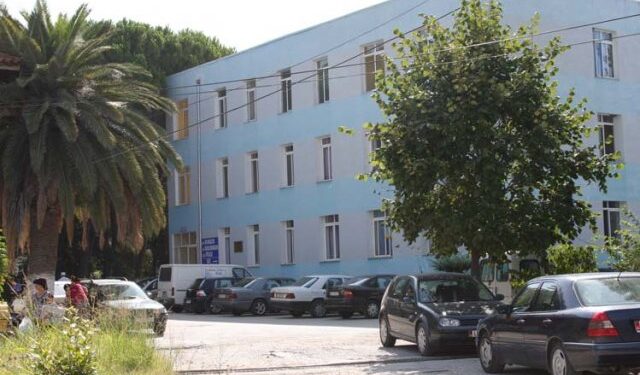 Akuzohet se abuzoi me prokurimet në Spitalin e Lushnjës, dërgohet në gjyq anëtari i komisionit