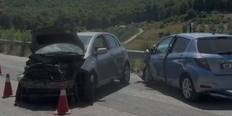 Aksident i rëndë në Fier-Levan, tre të plagosur!