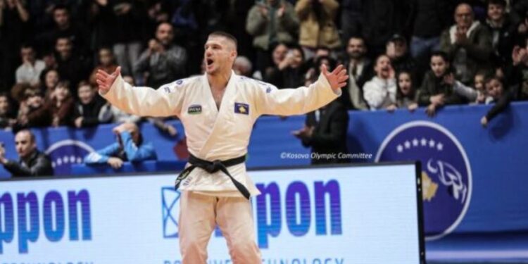 Nuk ndalet Akil Gjakova, kalon në gjysmëfinale të Lojërave Olimpike