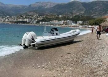 E mori me qira, 28-vjeçari në Sarandë plagoset nga helikat e skafit