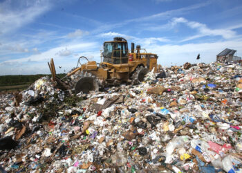 Raporti i KLSH-së: Bashkitë dështojnë me programin e mbetjeve, shëndeti i popullatës në rrezik