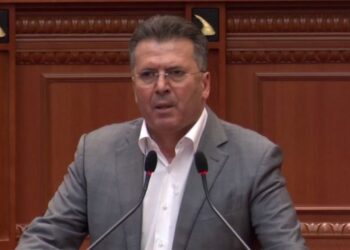 Mediu kritika opozitës për listat e mbyllura: Nuk jemi bagëti që të ndjekim…