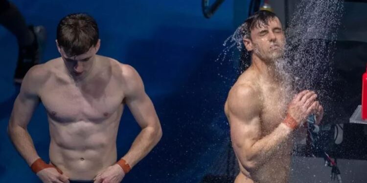 E dini pse zhytësit bëjnë dush para garës në Lojërat Olimpik?Arsyeja s’është higjiena!