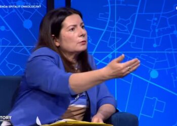 Alketa Pere ‘fundos’ kolegun Edmond Gashi: Pëlqen të ketë punë në klinikën private