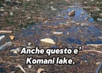 Të mahnitur nga bukuria , por të zhgënjyer nga ndotja/ Blogerja italiane publikon videon e Liqenit të Komanit