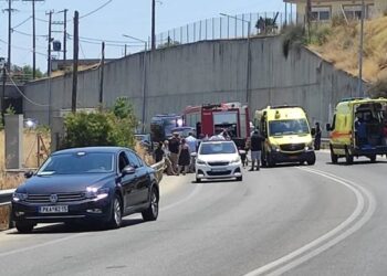 Po kthehej nga aeroporti: Shqiptari përplaset me një makinë, 2 viktima dhe 2 të plagosur