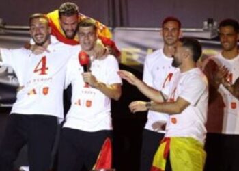 Fitorja e Spanjës kthehet në incident diplomatik, UEFA hap hetim për dy lojtarë