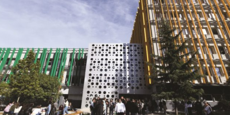 Sherr te “Ekonomiku”, dy pedagogët përfundojnë në komisariat