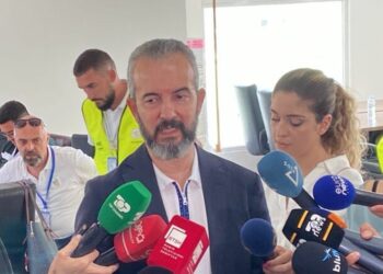 6 mijë himariotë me karta ID të skaduara, Celibashi “ia kalon topin” Ministrisë së Brendshme: Janë ata përgjegjës!