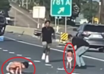 Aksident ‘i frikshëm’/Makina përmbyset, shpëtojnë mrekullisht dy fëmijët e mitur (Video)