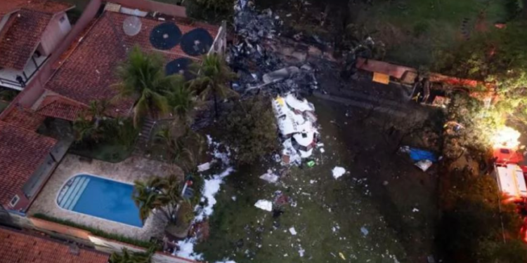 Rrëzimi i avionit në Brazil/ Në bord ndodheshin 57 pasagjerë dhe 4 anëtarë të ekuipazhit, asnjë i mbijetuar
