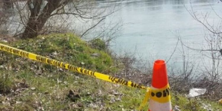 Tragjike në Dibër/ Hyri për t’u larë në rezervuar, humb jetën 16 vjeçari