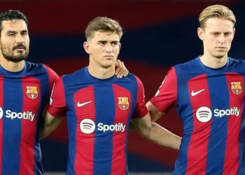 E bujshme nga Spanja, mesfushori i Barcelonës kërkon largimin nga katalanasit për t’u rikthyer në Angli