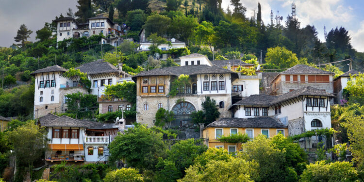 Turizmi kulturor, Kalaja e Gjirokastrës më e vizituara, pas saj Parku Arkeologjik Shkodër