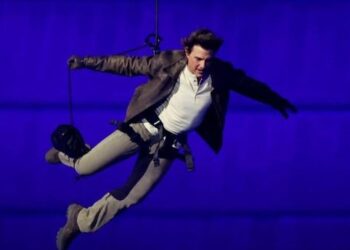 Tom Cruise “mbyll” në këtë mënyrë Lojërat Olimpike Paris 2024