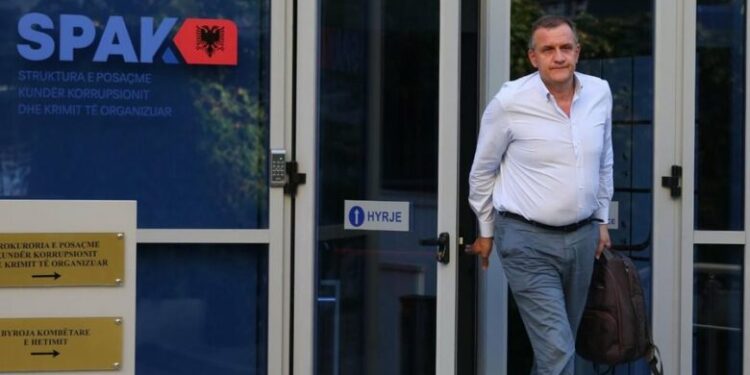 GJKKO lë në qeli ish-ministrin Beqaj! Të njëjtat masa edhe për 6 të tjerët